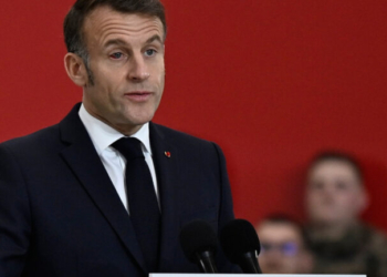 Μακρόν: Σε εξέλιξη οι τεχνικές προετοιμασίες για συνομιλίες με τον Πούτιν