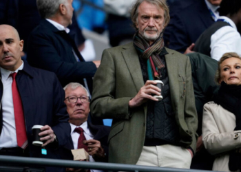 Μάντσεστερ Γιουνάιτεντ: Ο ιδιοκτήτης ζητά συγγνώμη για τα σχόλια περί «αποικιοκρατίας» από μετανάστες