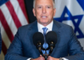 Ο Γουίτκοφ φτάνει στο Ισραήλ για συναντήσεις με Νετανιάχου και Ζαμίρ