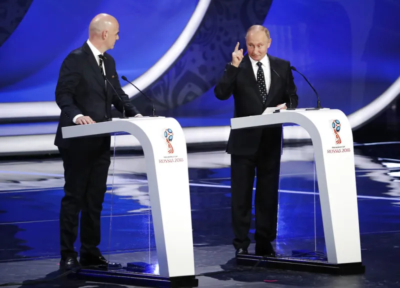 Ινφαντίνο και Πούτιν