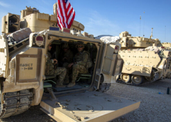 Οι ΗΠΑ εκκένωσαν τη βάση αλ-Τανφ στη Συρία και μετέφεραν δυνάμεις στην Ιορδανία