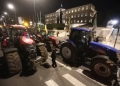 «Ολονυχτία» αγροτών στο Σύνταγμα με 40 και πλέον τρακτέρ - Το μήνυμα προς την κυβέρνηση