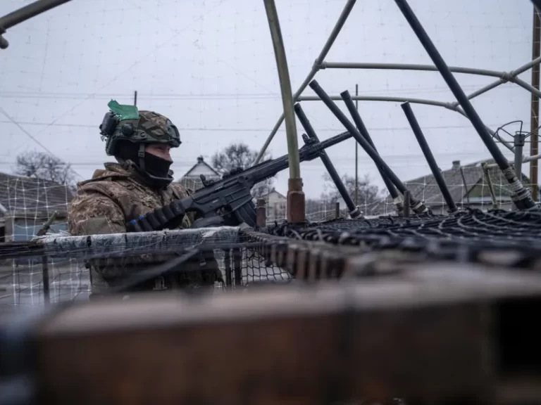 Ουκρανία: Οι ρωσικές απώλειες έφθασαν τους 177.477 νεκρούς, σύμφωνα με έρευνα του BBC