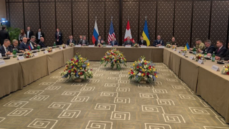 Ουκρανία: Ολοκληρώθηκαν μετά από σχεδόν πέντε ώρες οι τριμερείς συνομιλίες