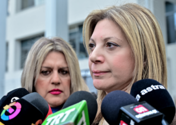 ΠΑΣΟΚ-Κίνημα Αλλαγής: «Σεβόμαστε τον αγώνα της κυρίας Καρυστιανού, αλλά εκτίθεται»