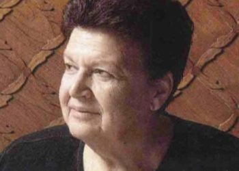Πέθανε η Ιωάννα Παπαντωνίου, κορυφαία σκηνογράφος και ενδυματολόγος