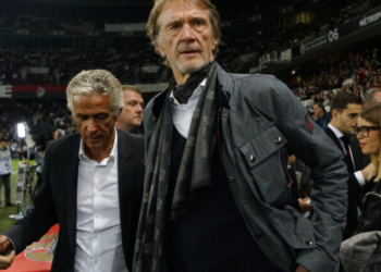 Σερ Τζιμ Ράτκλιφ: Το Ηνωμένο Βασίλειο έχει γίνει «αποικία» μεταναστών