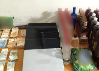 Συλλήψεις στον Κολωνό για παράνομη διακίνηση καπνικών και αλκοόλ