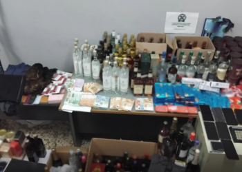 Συμμορία έκλεβε ποτά στην Αττική και τα πουλούσε μέσω κάβας - Έπαιρναν πληροφορίες από μέλος ομάδας σεκιούριτι