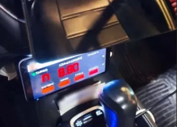Θεσσαλονίκη: Οδηγός ταξί αντί για ταξίμετρο είχε εφαρμογή