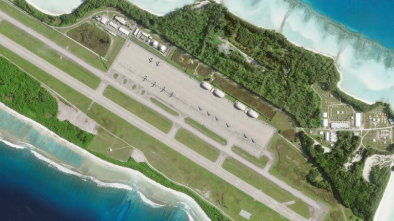 Times: Ο Στάρμερ δεν δίνει στις ΗΠΑ την άδεια να χρησιμοποιήσουν τη βάση Ντιέγκο Γκαρσία για πλήγματα στο Ιράν