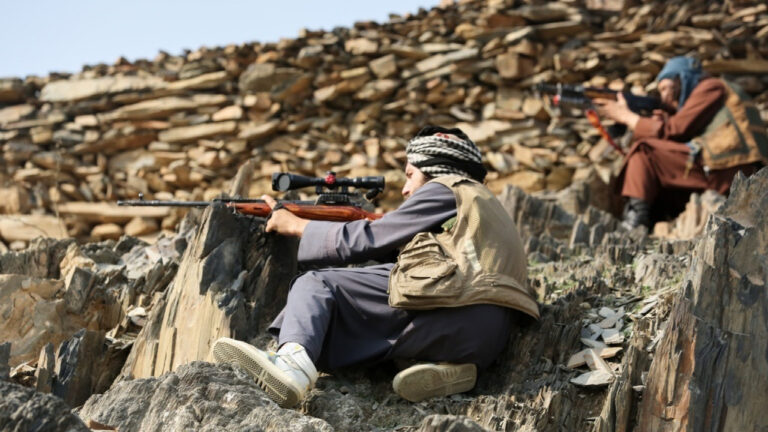 To Πακιστάν βομβάρδισε στόχους στο Αφγανιστάν - Κλιμακώνονται οι εχθροπραξίες στα σύνορα