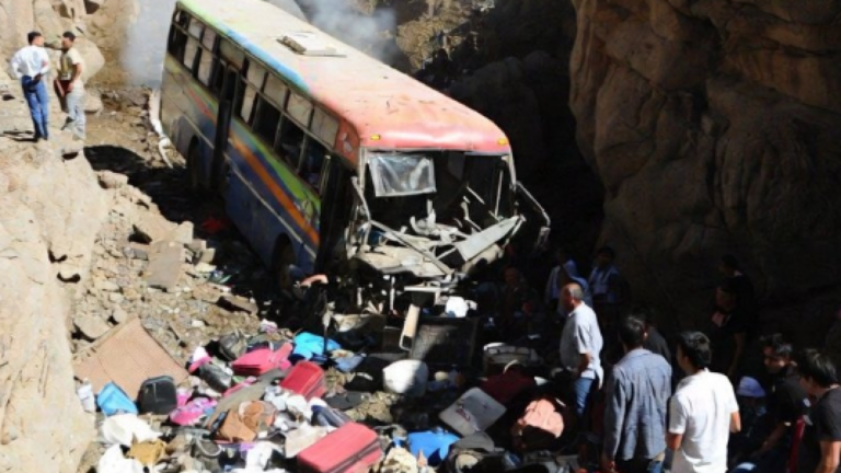 Τουλάχιστον 14 νεκροί σε τροχαίο με λεωφορείο στη Βολιβία