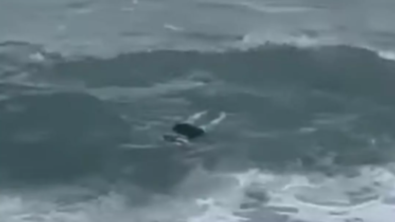 Τουλάχιστον 15 πτώματα ξεβράστηκαν στις ακτές της Ιταλίας - Δείτε βίντεο