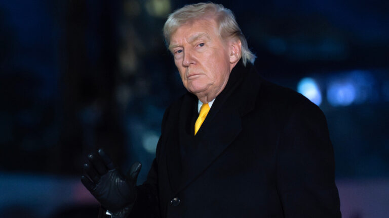 Τραμπ: Απέτρεψα πυρηνικό πόλεμο Ινδίας - Πακιστάν