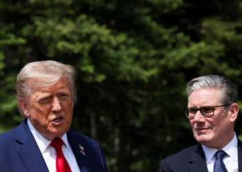 Τραμπ και Στάρμερ συζήτησαν την κατάσταση στην Ουκρανία μετά τη μαζική επίθεση της Ρωσίας