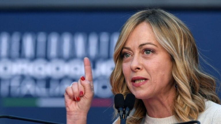 Τζόρτζια Μελόνι: «Δεν συμμερίζομαι τις κριτικές του Μερτς στην κουλτούρα του Maga»
