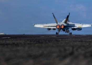 WSJ: Οι ΗΠΑ έτοιμες για περιορισμένα πλήγματα κατά του Ιράν, αλλά όχι για μεγάλη επίθεση