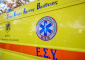 Ξεκίνησε η δίκη για τη διαπόμπευση του πρώην πρύτανη της ΑΣΟΕΕ - «Μου έβαλαν με τη βία την ταμπέλα»