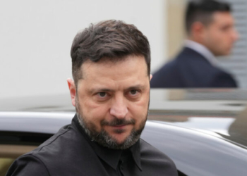 Ζελένσκι: Διαψεύδει σενάρια για εκλογές - «Μόνο μετά από εκεχειρία»