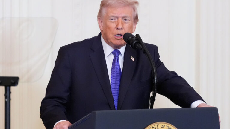 Αινιγματική δήλωση Τραμπ: Ο πόλεμος στο Ιράν έχει «σχεδόν ολοκληρωθεί»