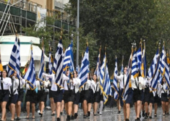 Ακυρώθηκαν λόγω καιρού οι παρελάσεις σε Ηράκλειο, Χανιά και Ρέθυμνο