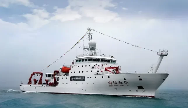 Facing the Red Sun 01