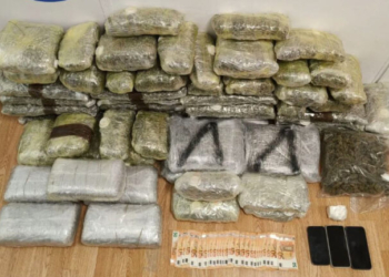 Αττική: Συνελήφθησαν δύο άτομα για διακίνηση κοκαΐνης και κάνναβης