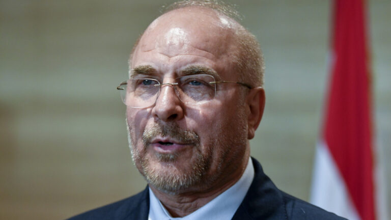 Axios: Οι ΗΠΑ διαπραγματεύονται με τον πρόεδρο του ιρανικού κοινοβουλίου Γκαλιμπάφ