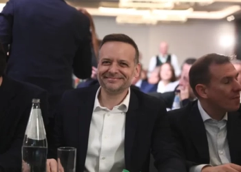Δούκας: «Στηρίζουμε τους πραγματικούς ήρωες της ζωής»