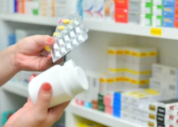 «Επανάσταση» στα παιδικά φάρμακα – Η 3D εκτύπωση τα κάνει μασώμενα και πιο εύκολα στη λήψη