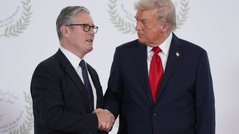 Επικοινωνία Τραμπ- Στάρμερ για την αξιοποίηση των βάσεων της RAF