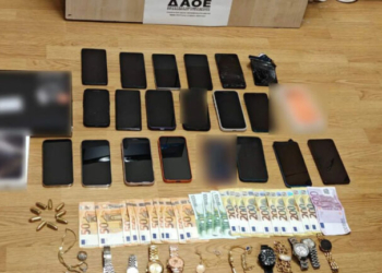 Εξαρθρώθηκε κύκλωμα απατεώνων «υπαλλήλων του ΔΕΔΔΗΕ» ή «λογιστών» - 6 συλλήψεις