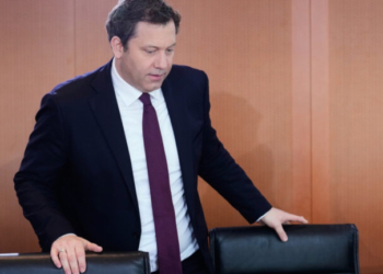 Γερμανός αντικαγκελάριος: Ο πόλεμος κατά του Ιράν «δεν είναι δικός μας πόλεμος»