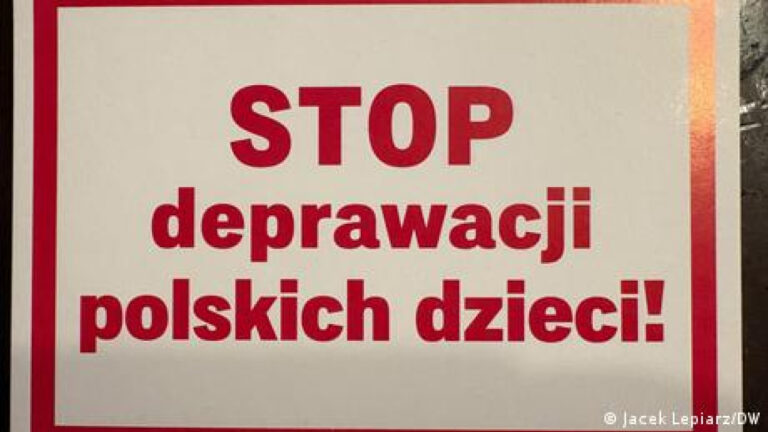 H σεξουαλική διαπαιδαγώγηση διχάζει την Πολωνία