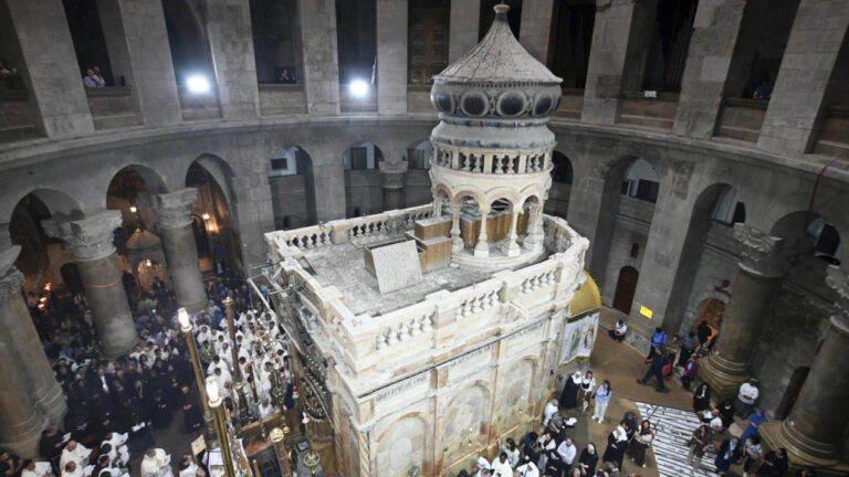 Η ισραηλινή αστυνομία εμπόδισε τον Καθολικό Πατριάρχη Ιεροσολύμων να εισέλθει στον Πανάγιο Τάφο