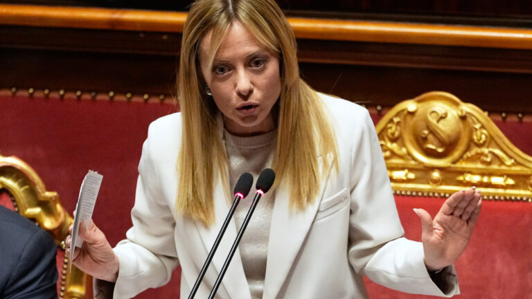 Η Μελόνι στρέφεται κατά του Τραμπ και του πολέμου στο Ιράν