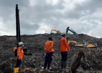 Ινδονησία: Στους 7 οι νεκροί από την κατάρρευση σε χωματερή απορριμμάτων - Τέλος οι έρευνες