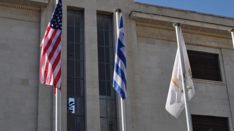 ΗΠΑ: Ταξιδιωτική οδηγία για την Κύπρο και άλλες χώρες - Λευκωσία: Τυπική διαδικασία