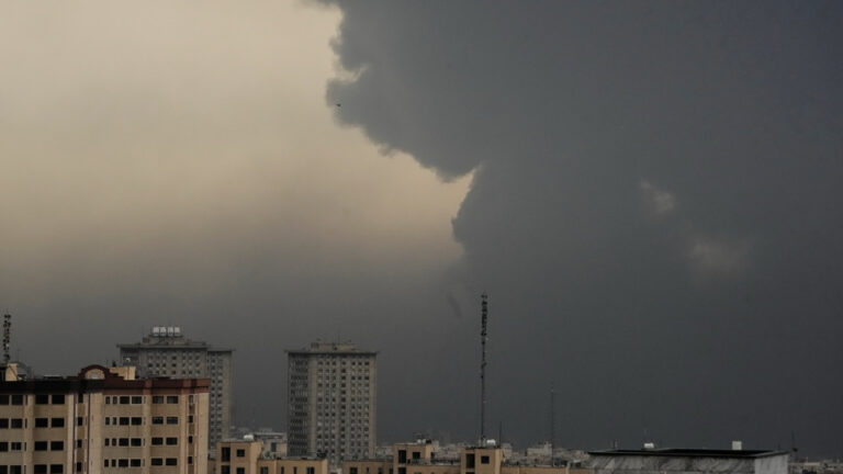 Ισραήλ: Bομβάρδισε πανεπιστήμιο στην Τεχεράνη