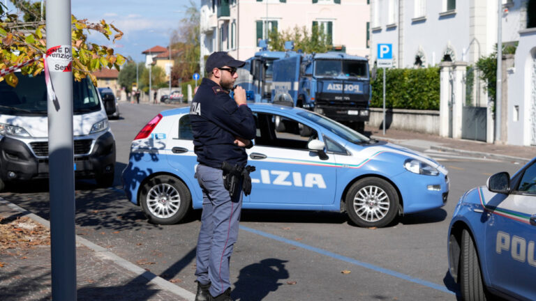 Ιταλία: Καθηγήτρια μαχαιρώθηκε μπροστά στην είσοδο του σχολείου από δεκατριάχρονο μαθητή
