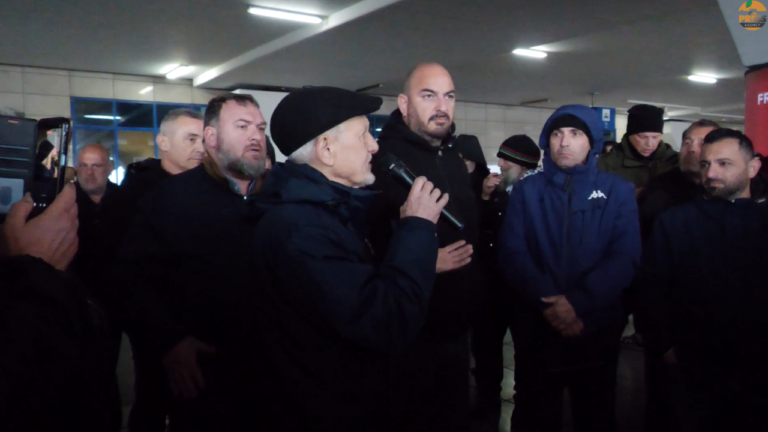 Λυμπερόπουλος: «Ο Γκέμπελς - Κυρανάκης θα μιλήσει με την Ομάδα Αλήθειας» - Στο «Ελ. Βενιζέλος» τα ταξί