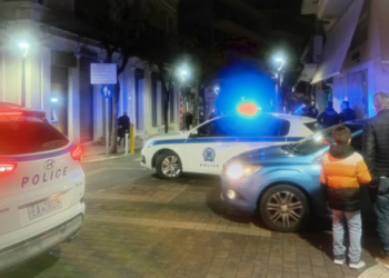 Μαχαίρωσαν ανήλικο στο κέντρο του Αγρινίου: Μεταφέρθηκε αιμόφυρτος στο νοσοκομείο