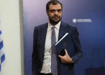Μαρινάκης: Στόχος είναι κάθε γυναίκα να έχει ίσες ευκαιρίες, να νιώθει ασφαλής και να ακούγεται τη φωνή της