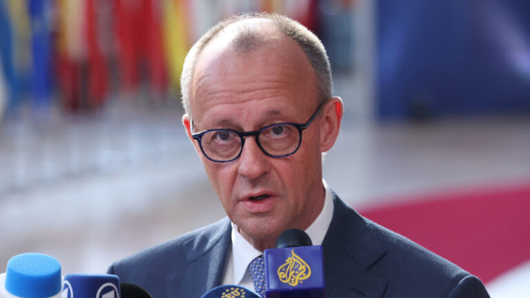 Μερτς: «Ανεντιμότητα» το βέτο Όρμπαν για το δάνειο της ΕΕ στην Ουκρανία - Θα αφήσει «βαθιά σημάδια»