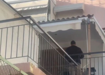 Μυστήριο γύρω από τον θάνατο 59χρονης στον Εύοσμο: Βρεθηκε με ζώνη στο λαιμό- Οι ενδείξεις που παραπέμπουν σε έγκλημα