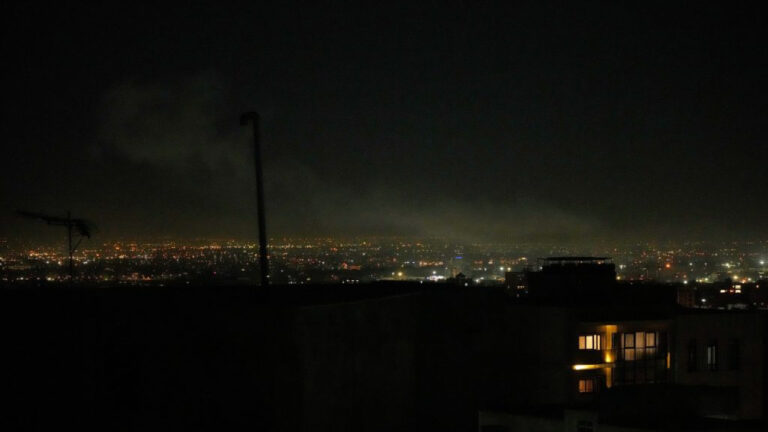 Νέο κύμα ισραηλινών επιθέσεων κατά ιρανικών πυραυλικών και αντιαεροπορικών εγκαταστάσεων