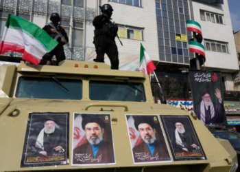 Ο ιρανικός στρατός προειδοποιεί τα ΗΑΕ για επιθέσεις σε διαφιλονικούμενα νησιά στον Κόλπο