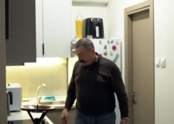 Ο Θεόφιλος που ξαφνικά βρέθηκε στον δρόμο και το πρόγραμμα του Δήμου Θεσσαλονίκης που τον βοήθησε