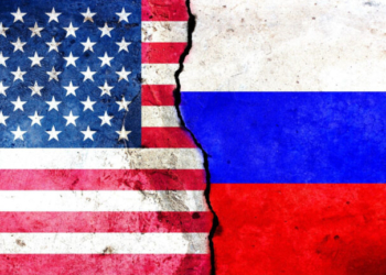 Ο Τραμπ εξετάζει χαλάρωση των κυρώσεων κατά της Ρωσίας λόγω των τιμών πετρελαίου